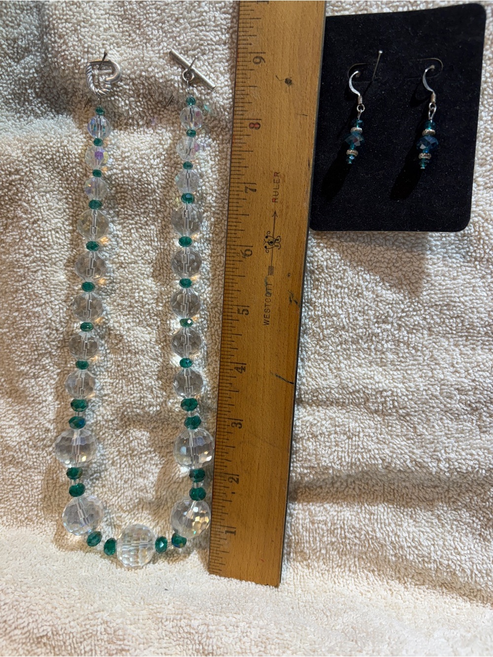 Clear & Green Diamond Cut Crystal Round Beads Necklace & Earrings Set.  NWOT